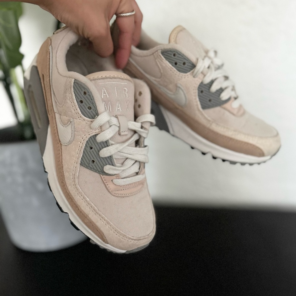 Nike Air Max 90 Premium ‘Hemp Sand Drift’ Sneakers Size 5 Men/ 6.5 Women